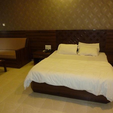 Hotel Regal Palace Mumbai Zimmer foto