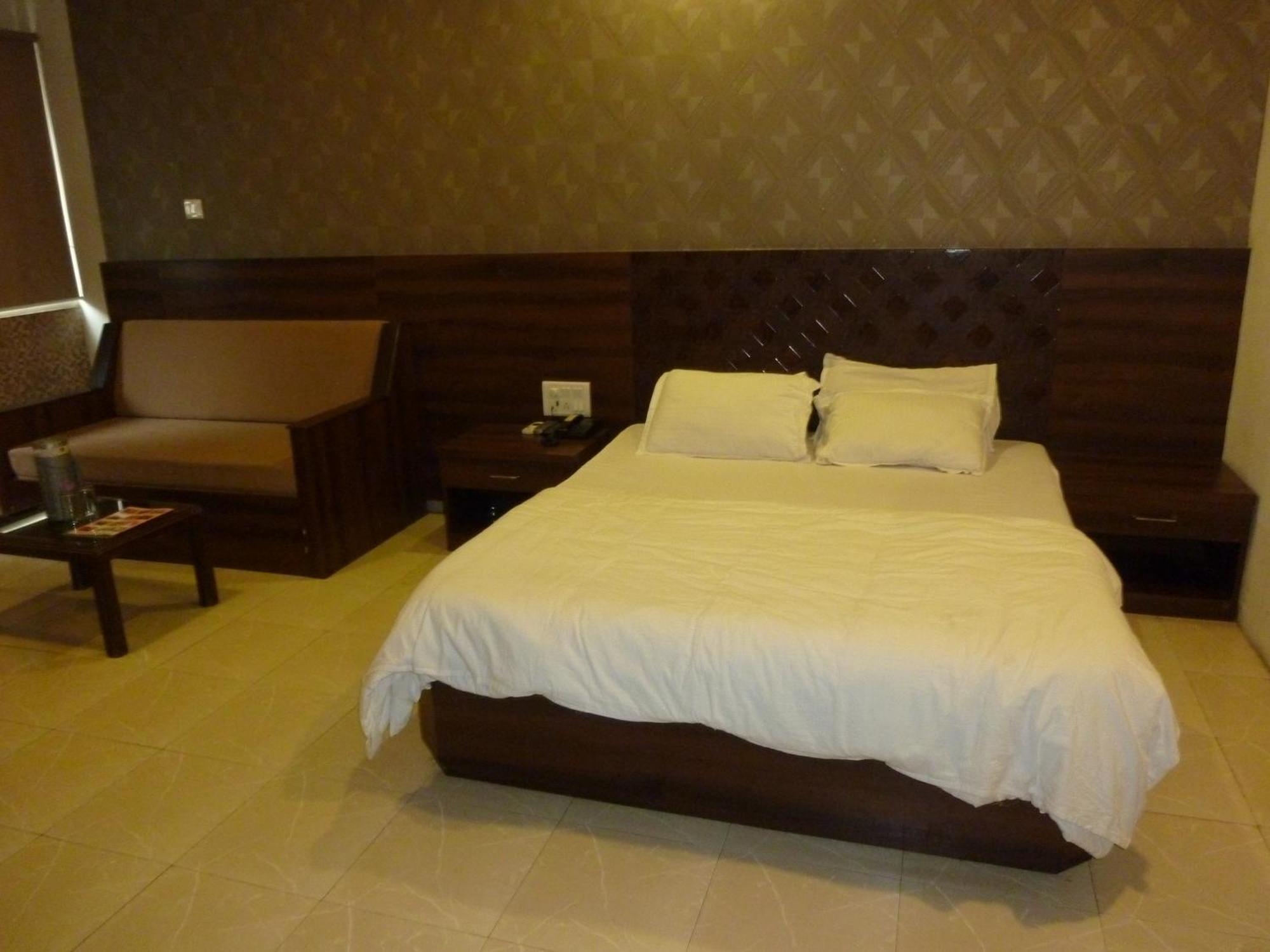 Hotel Regal Palace Mumbai Zimmer foto