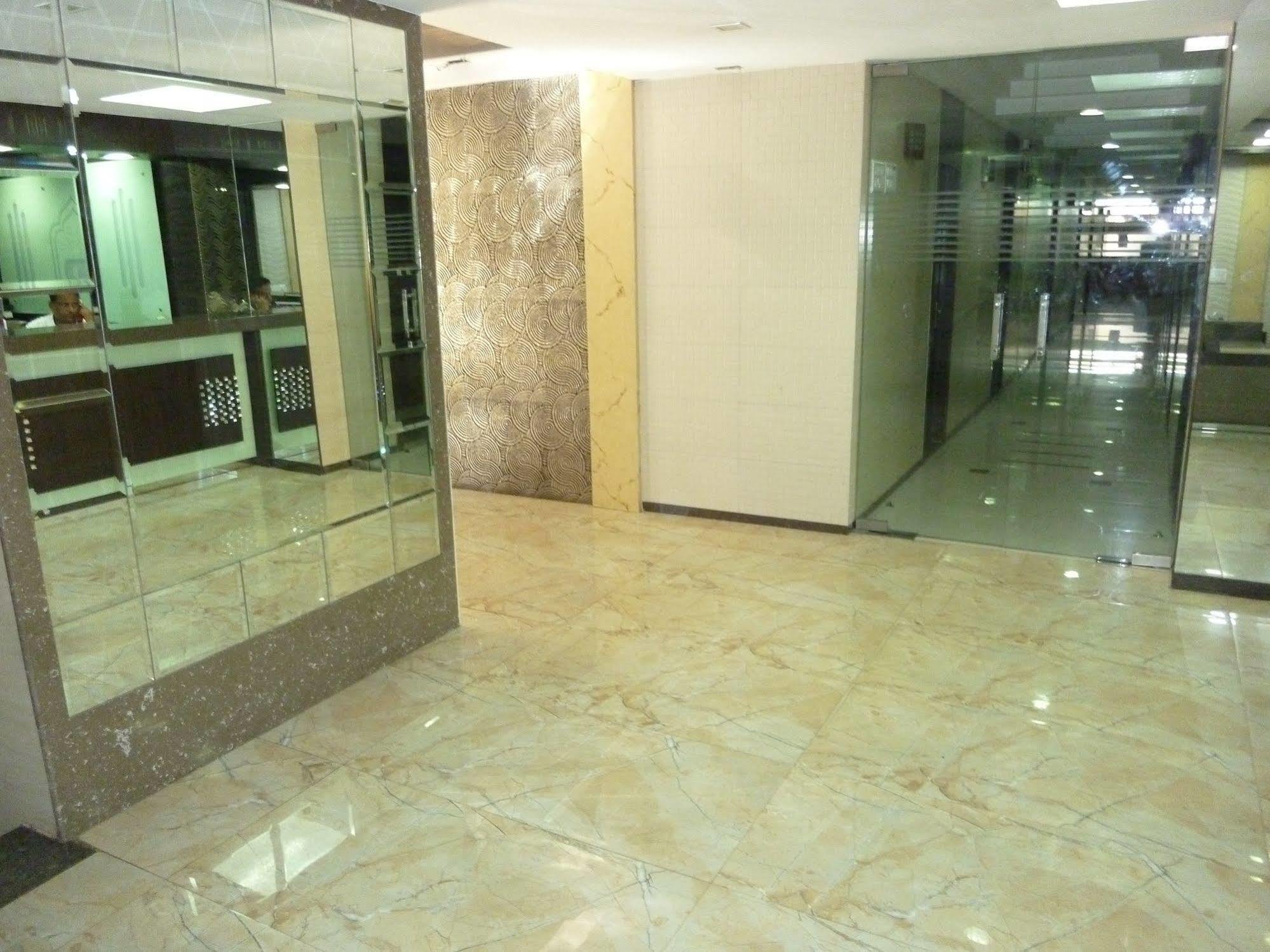 Hotel Regal Palace Mumbai Exterior foto