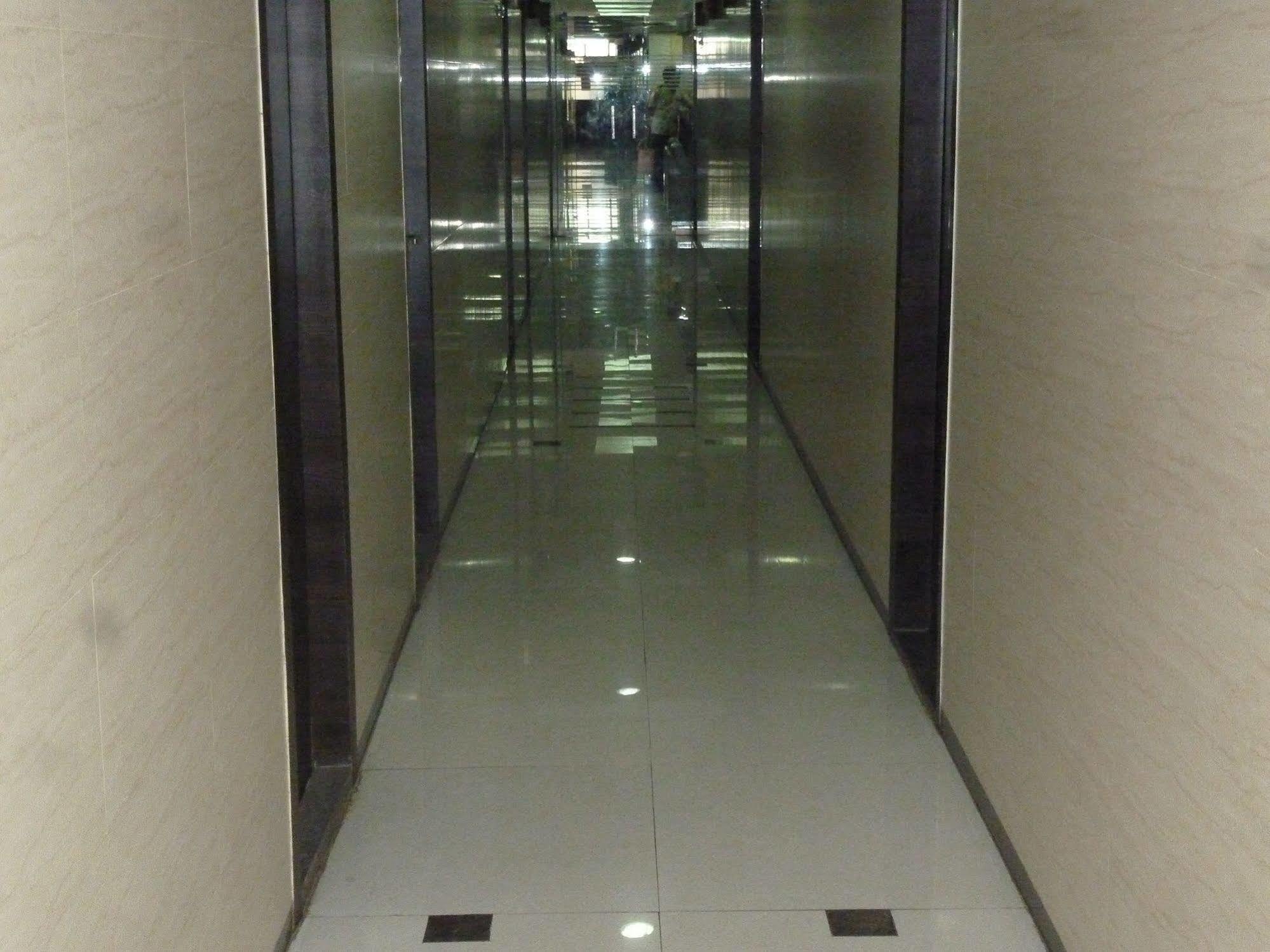 Hotel Regal Palace Mumbai Exterior foto